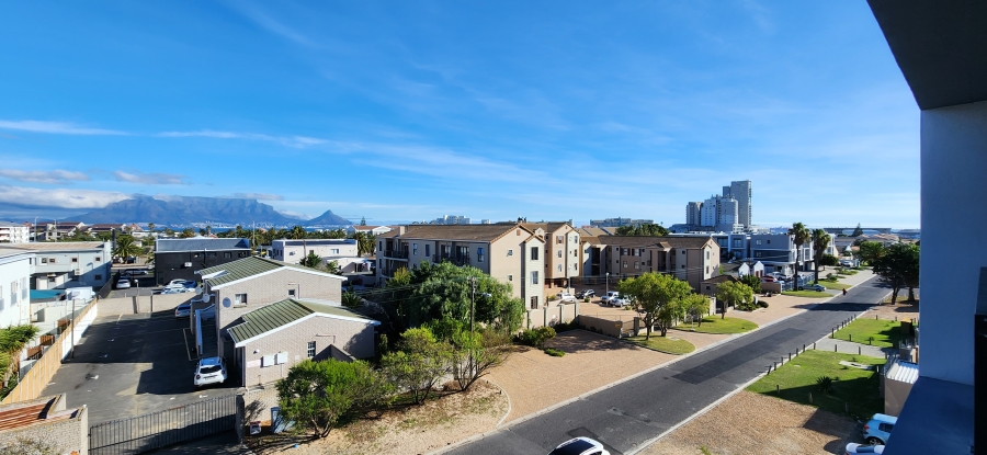 To Let 1 Bedroom Property for Rent in Table View Western Cape